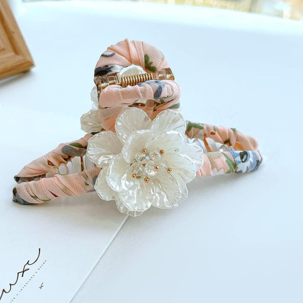 2 Pack Gorgeous Flower hair claw clips hair accessories - Picture 4 of 4